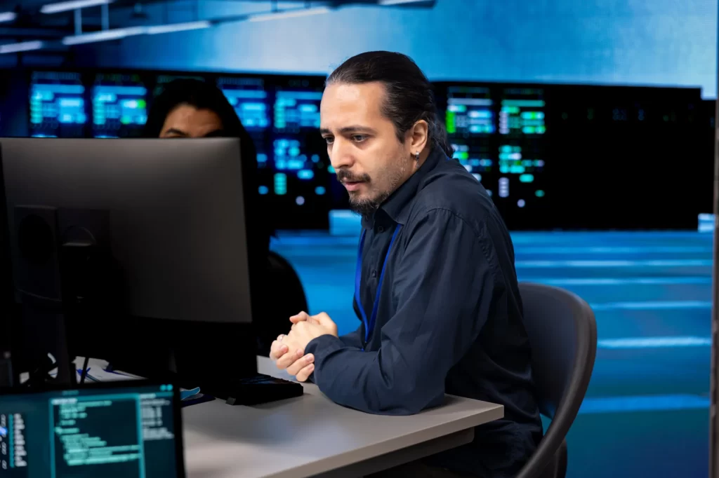 Cybersecurity & Compliance 4